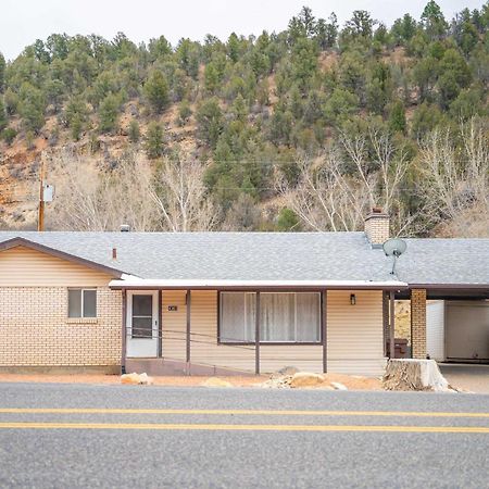 Private Hot Tub Less Than 30 Min To Zion National Park Orderville Exterior photo